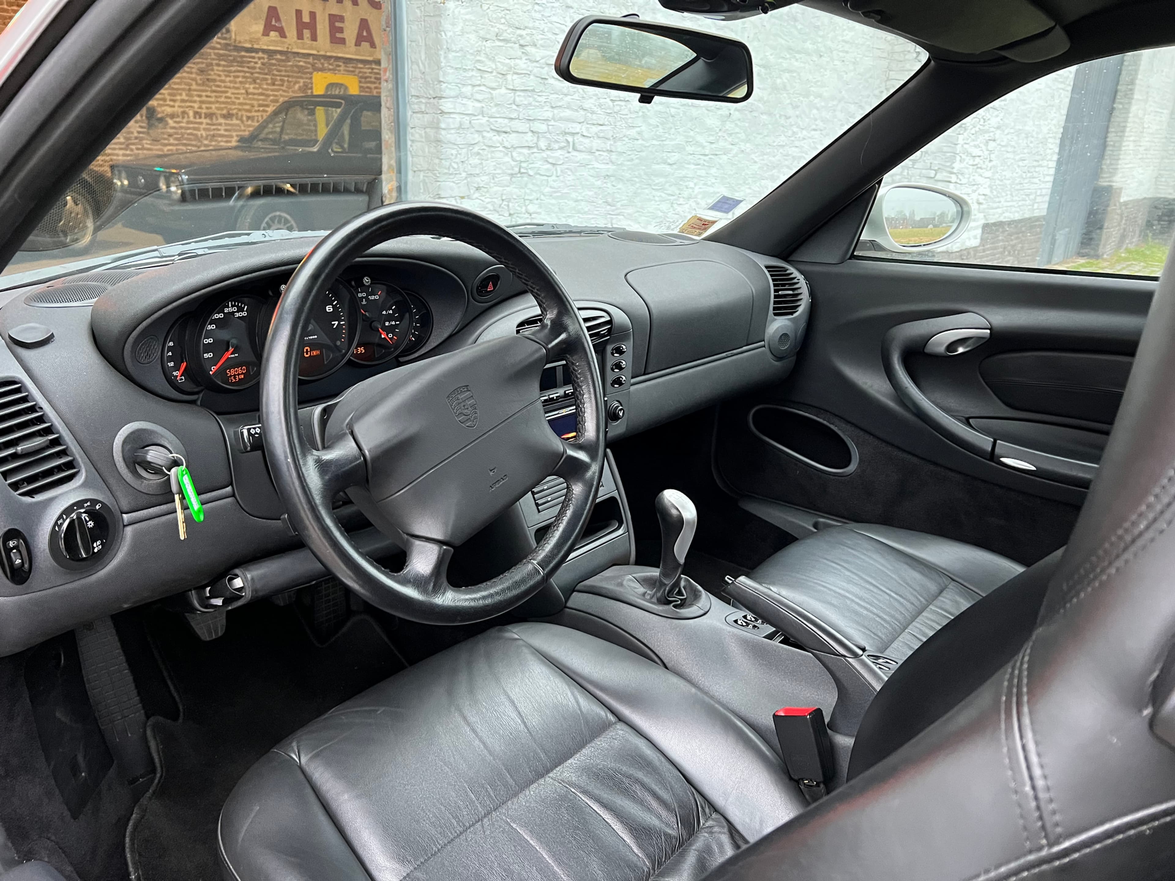 911 Carrera (996) 2001 - 8